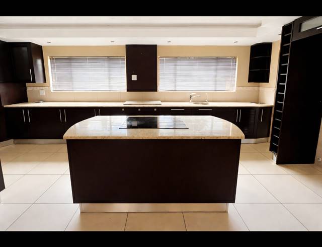 5 BEDROOM FREEHOLD FOR SALE IN WELGELEGEN